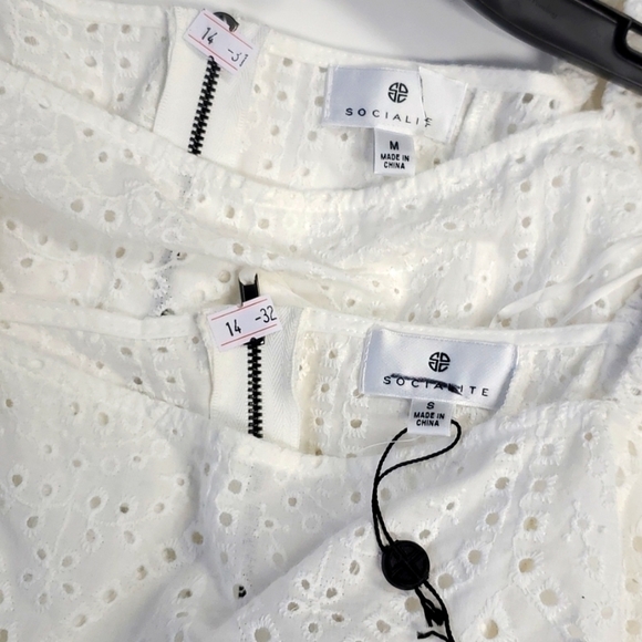 🆕️ NEW SOCIALITE Eyelet Square Neck Top In White Medium and Small avalable - Picture 2 of 4